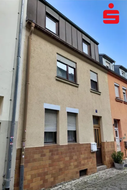 Adosado de 3 dormitorios en Schweinfurt, Germany No. 219867