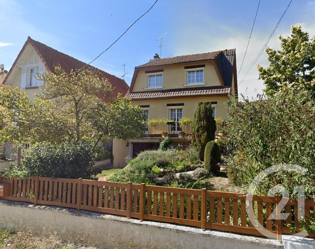 3 bedrooms House in Saint-Remy-les-Chevreuse, France No. 117840