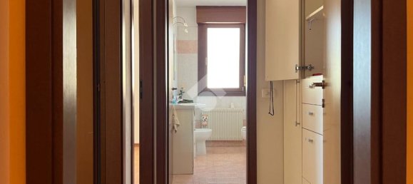 Квартира с 2 спальнями в Удине, Италия № 310075 15