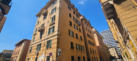 4 bedrooms Apartment in Genoa, Italy No. 347822 24