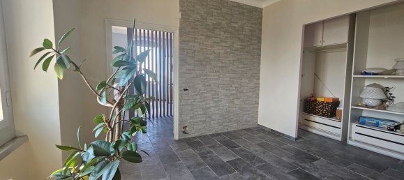 4 bedrooms Apartment in Genoa, Italy No. 347822 6