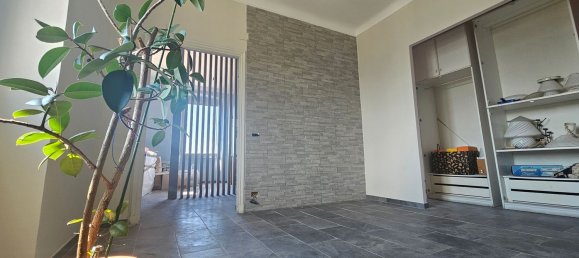 4 bedrooms Apartment in Genoa, Italy No. 347822 7