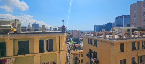 4 bedrooms Apartment in Genoa, Italy No. 347822 21