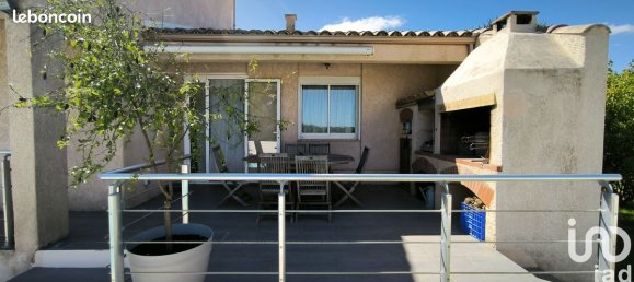 3 bedrooms Villa in Castelnau-de-Guers, France No. 198127 3