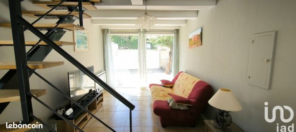 3 bedrooms Villa in Castelnau-de-Guers, France No. 198127 4