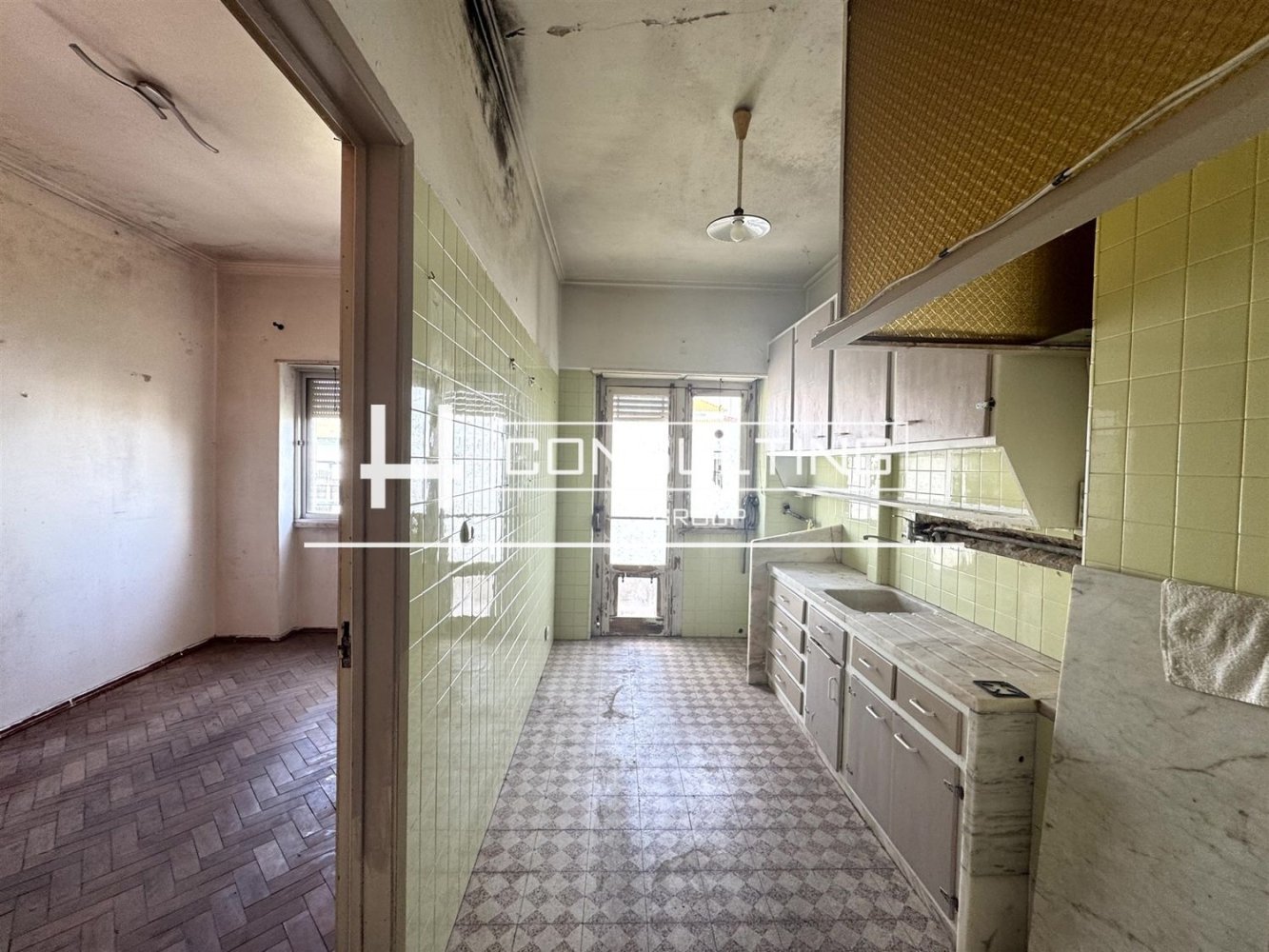 3 bedrooms Apartment in Lisbon, Portugal No. 254898