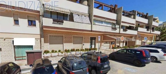 Квартира с 6 комнатами в Монополи, Италия № 278875 3