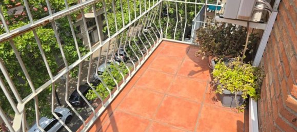 3 Schlafzimmer Wohnung in Sant Andreu, Spain, Nr. 190273 12