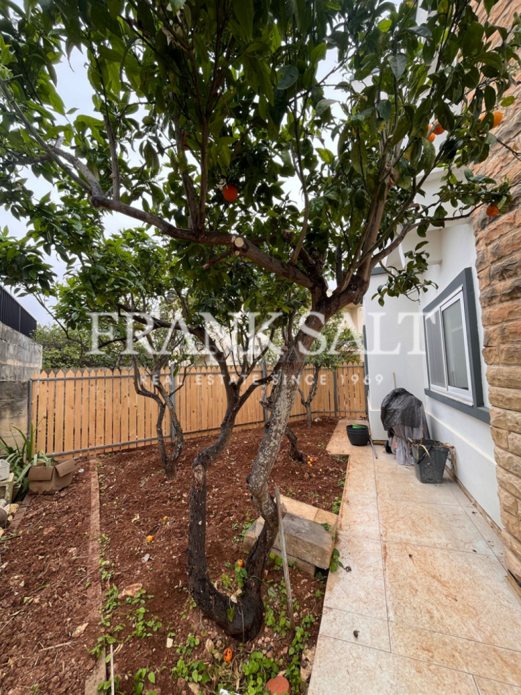 3 bedrooms Villa in Attard, Malta No. 11483