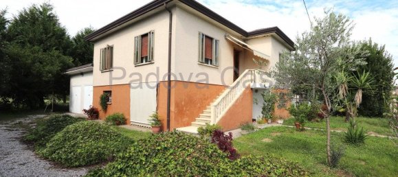 3 bedrooms House in Vigodarzere, Italy No. 321666 2