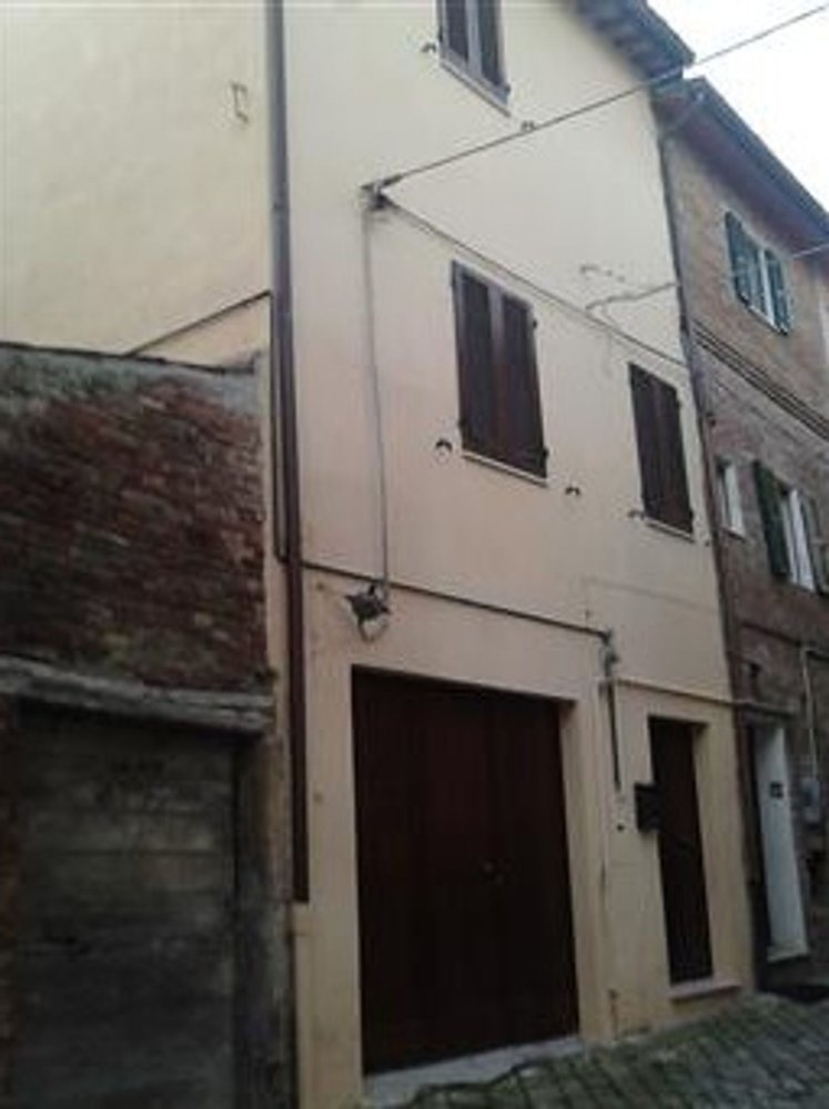 2-salle Maison à Fabriano, Italy No. 253904