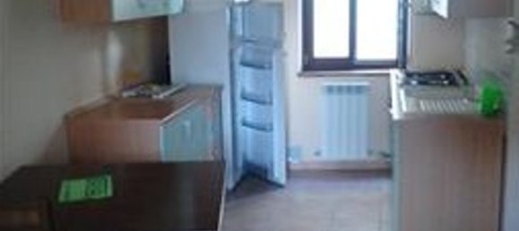 2-salle Maison à Fabriano, Italy No. 253904 3