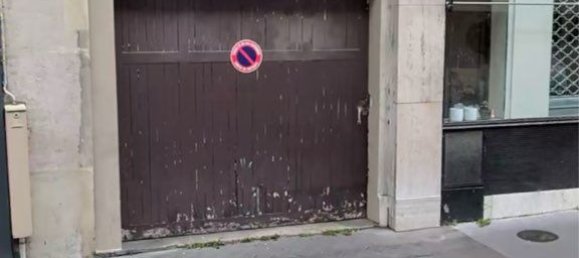  Parking in Paris, France No. 320997 2