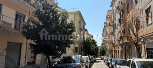 Apartamento de 2 dormitorios en Salerno, Italy No. 309250 8
