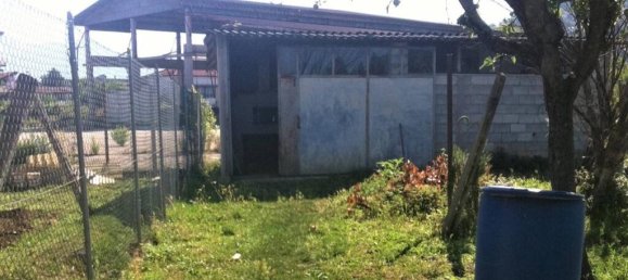 Замки и поместья с 2 спальнями в Изола дель Лири, Италия № 52830 10