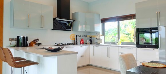 Дом 500м² в Паттайя, Таиланд № 67333 4