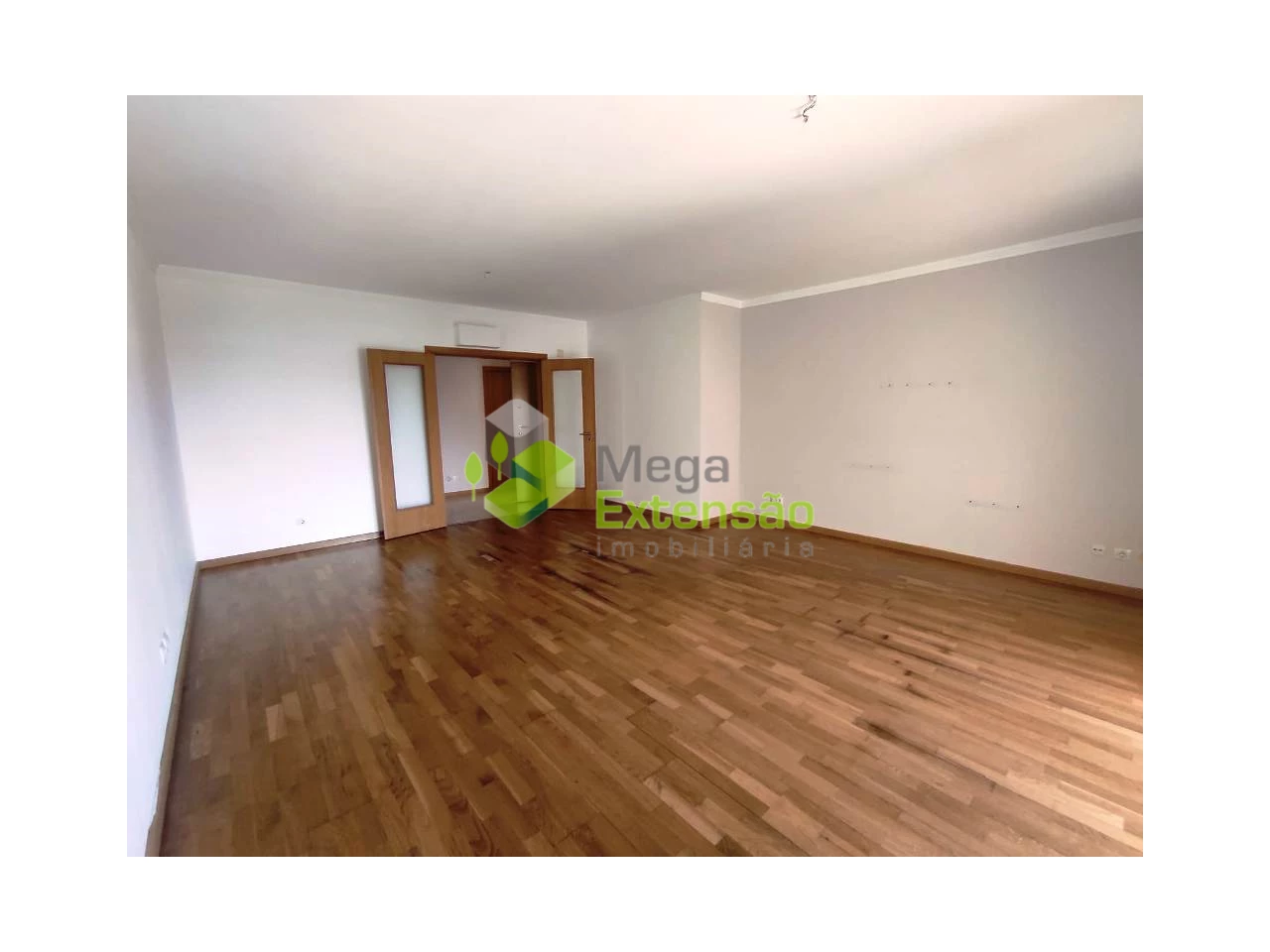 4 bedrooms Apartment in Samora Correia, Portugal No. 229211