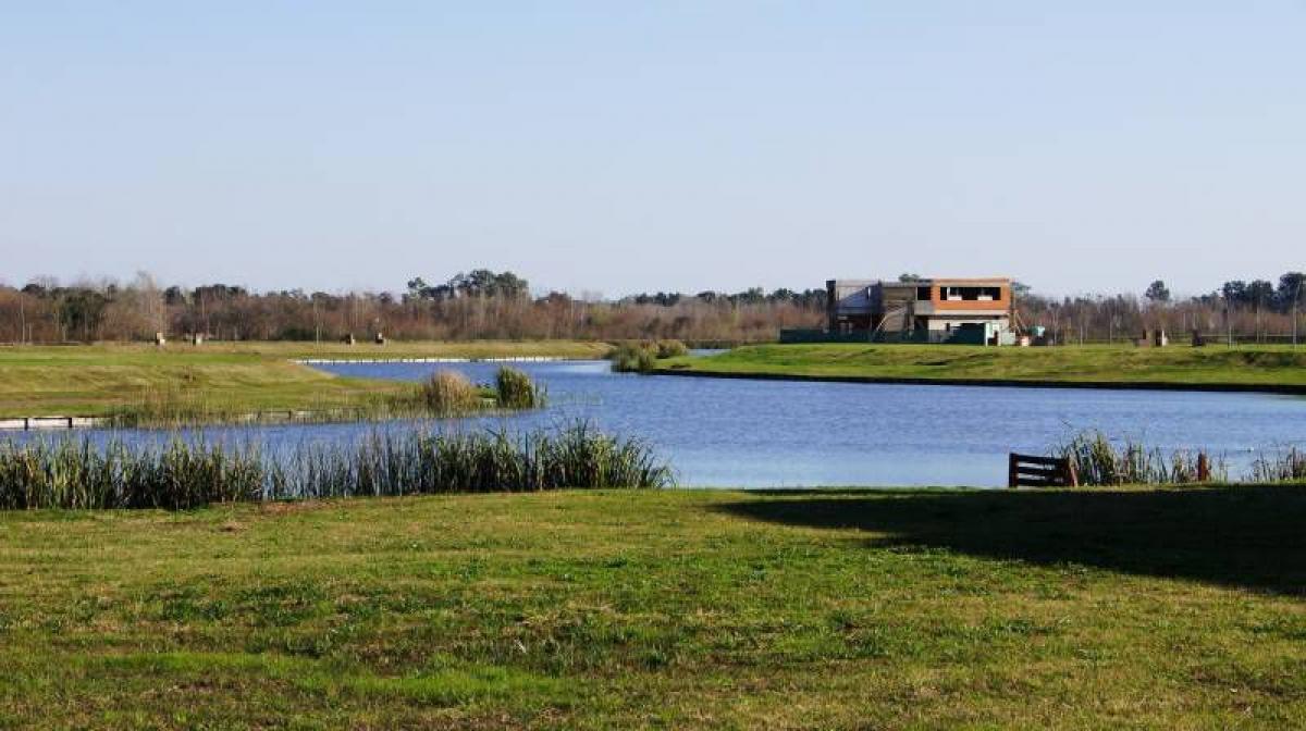  قطعة أرض في Escobar, Argentina رقم 120974