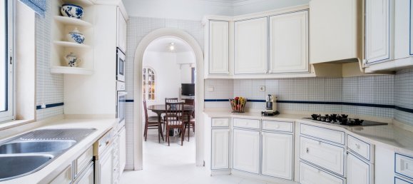 4 bedrooms Villa in Oeiras, Portugal No. 97707 16