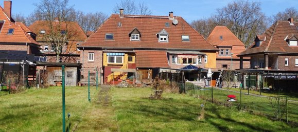 Таунхаус с 6 комнатами в Дуйсбург, Германия № 110801 2