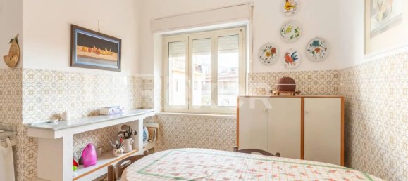 4 rooms Apartment in Fuscaldo, Italy No. 111444 6