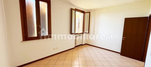 2 غرف نوم شقة في Villimpenta, Italy رقم 161000 9