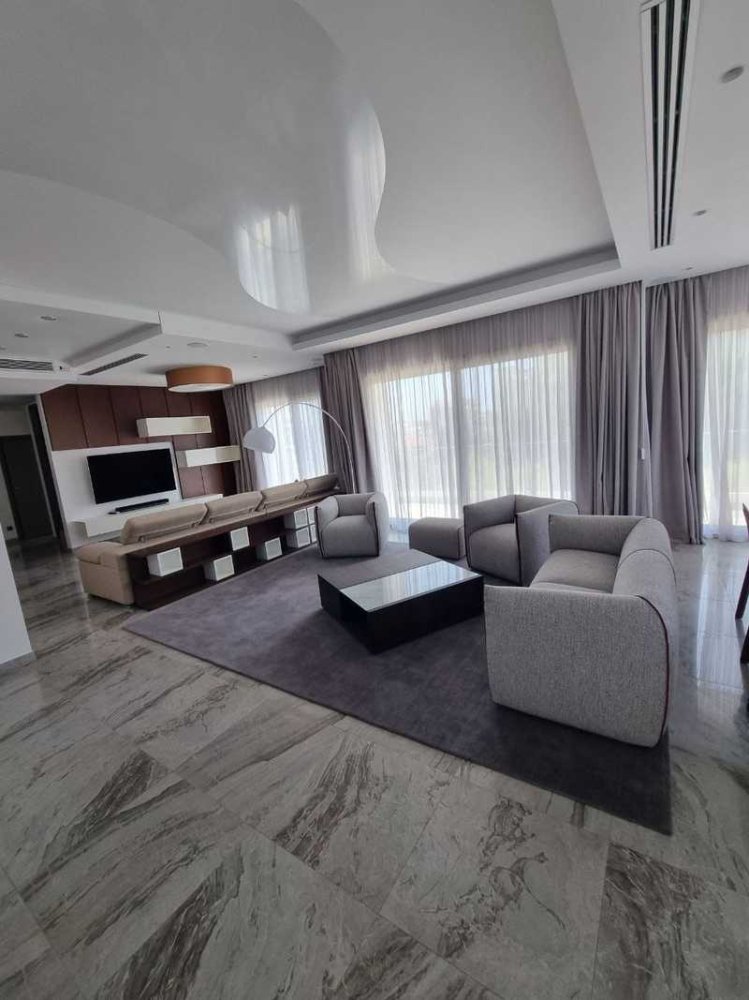 5 bedrooms Penthouse in Limassol, Cyprus No. 16162