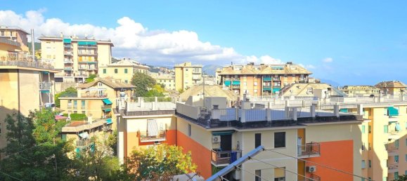 6 bedrooms Apartment in Genoa, Italy No. 379602 4