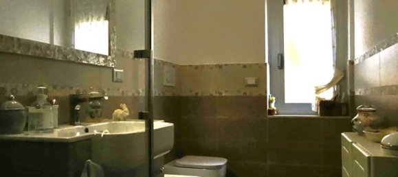 6 bedrooms Apartment in Genoa, Italy No. 379602 17