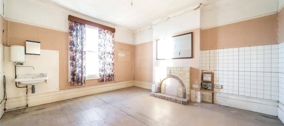 4 bedrooms House in London, United Kingdom No. 12156 16