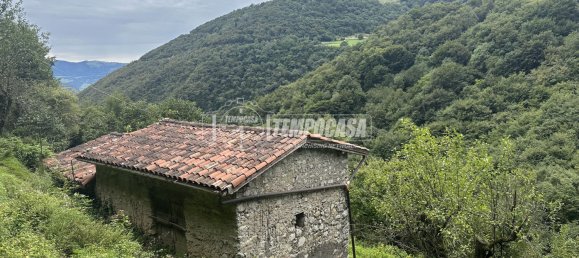 Casa de 3 habitaciónes en Tavernola Bergamasca, Italy No. 258113 8