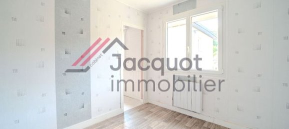 2 bedrooms Apartment in Lons-le-Saunier, France No. 315840 4