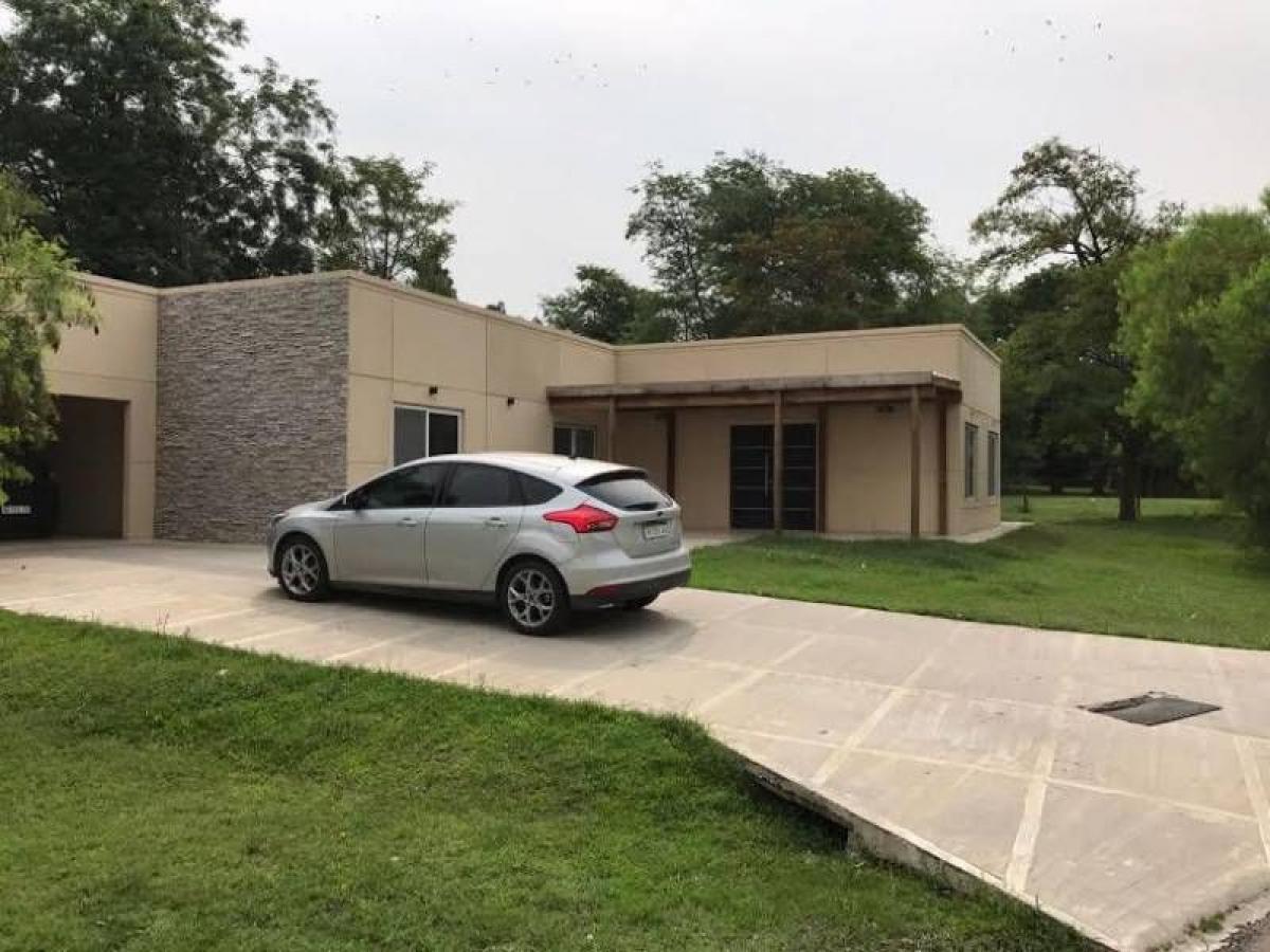 4 bedrooms House in Pilar, Argentina No. 12551