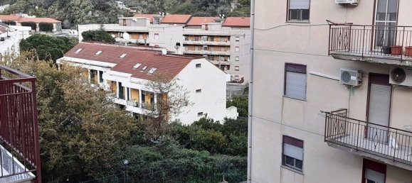 4-Zimmer Wohnung in Messina, Italy, Nr. 51841 2
