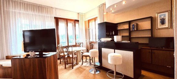 5 rooms Apartment in Florence, Italy No. 44526 7