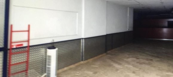 660m² Building in Casal di Principe, Italy No. 71323 4