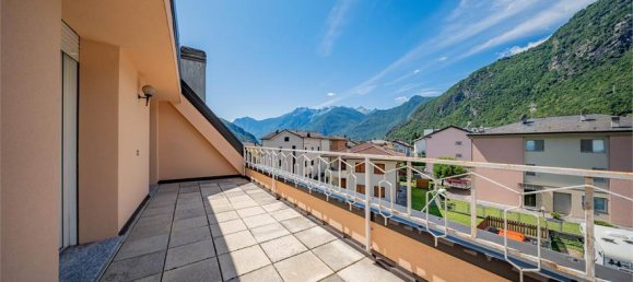 2 bedrooms Penthouse in Chiavenna, Italy No. 297178 12