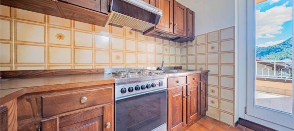 2 bedrooms Penthouse in Chiavenna, Italy No. 297178 22