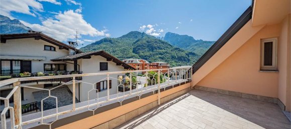 2 bedrooms Penthouse in Chiavenna, Italy No. 297178 15