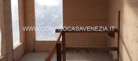 Villa de 4 divisões em Roncade, Italy N.º 232317 4