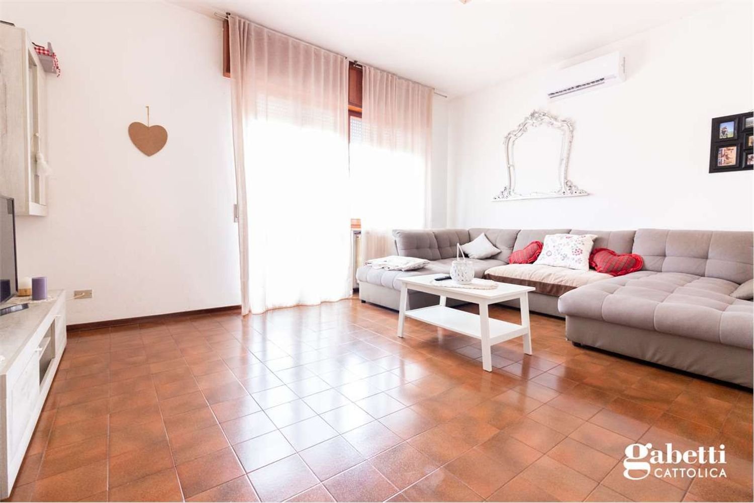 5 bedrooms Apartment in Cattolica, Italy No. 365059