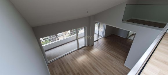 3 غرف نوم منزل ذو طابقين في Cascais, Portugal رقم 133127 12