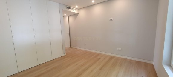 3 غرف نوم منزل ذو طابقين في Cascais, Portugal رقم 133127 27