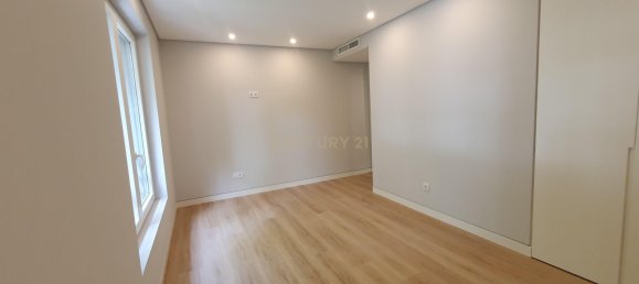 3 غرف نوم منزل ذو طابقين في Cascais, Portugal رقم 133127 24