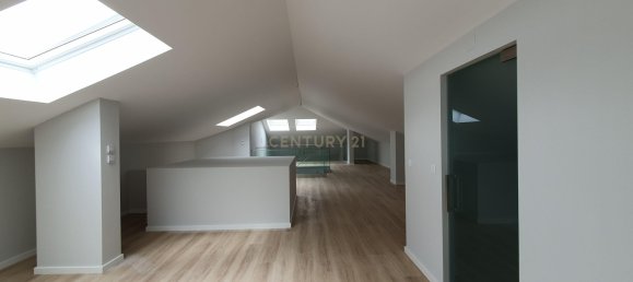 3 غرف نوم منزل ذو طابقين في Cascais, Portugal رقم 133127 14