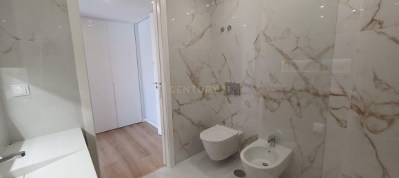 3 غرف نوم منزل ذو طابقين في Cascais, Portugal رقم 133127 29