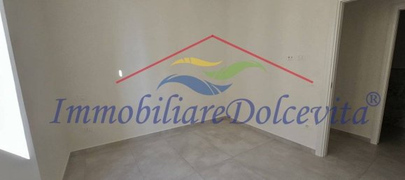 2 bedrooms Apartment in Florence, Italy No. 375632 5