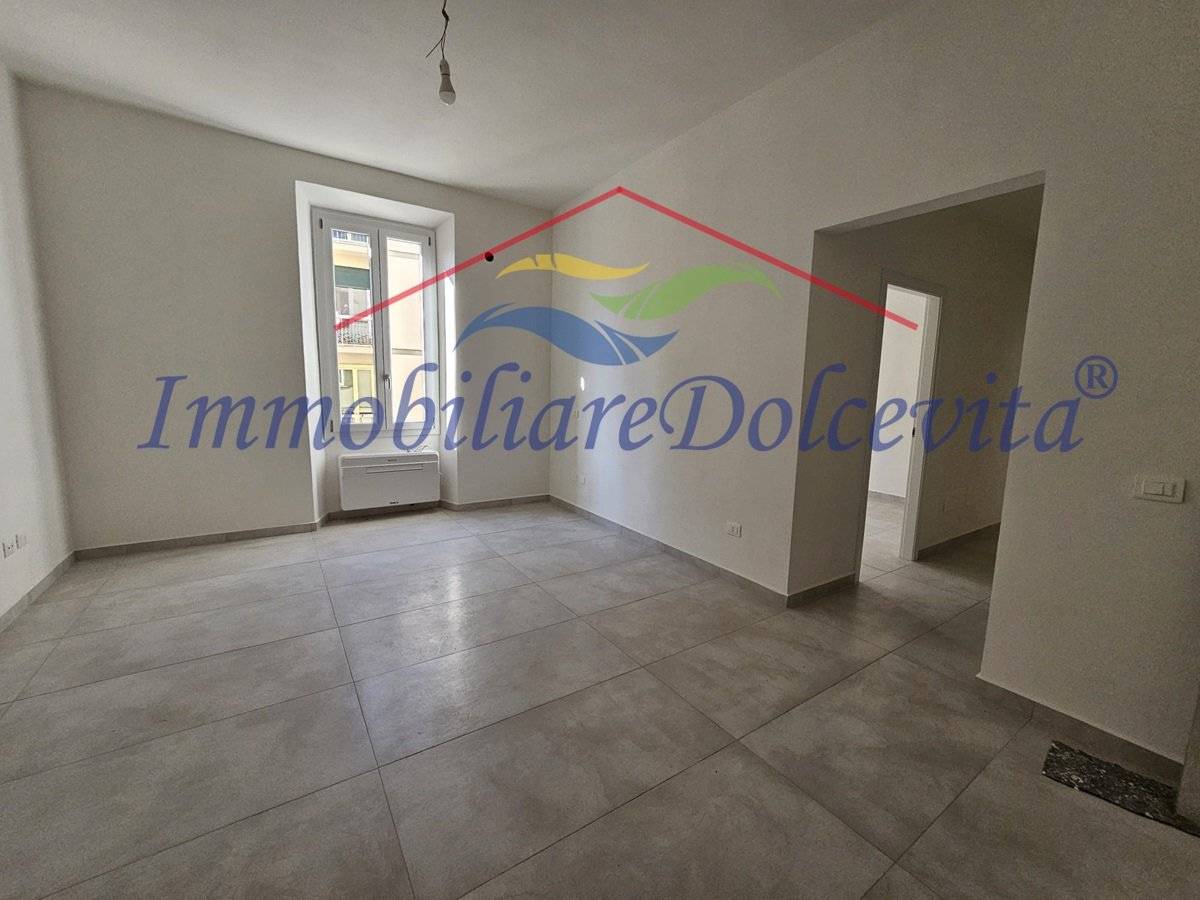 2 bedrooms Apartment in Florence, Italy No. 375632
