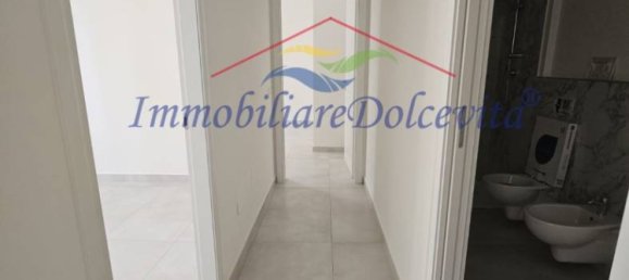 2 bedrooms Apartment in Florence, Italy No. 375632 3