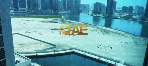 1180m² Office in Business Bay, UAE No. 6265 11